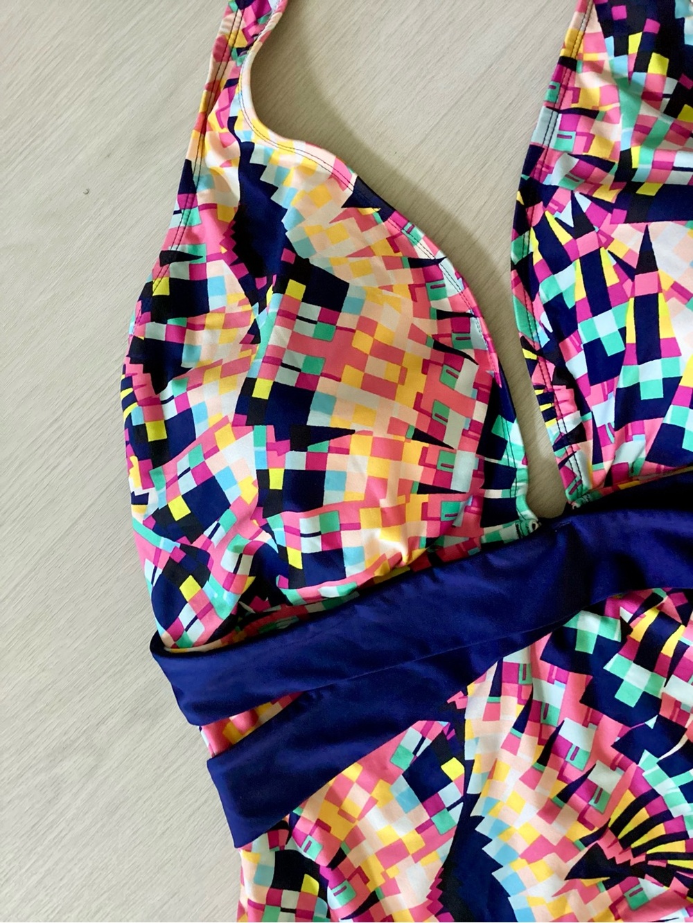 Cleanwater Swimsuit 18W Women’s one piece halter plunge top bathing suit - Picture 2 of 4